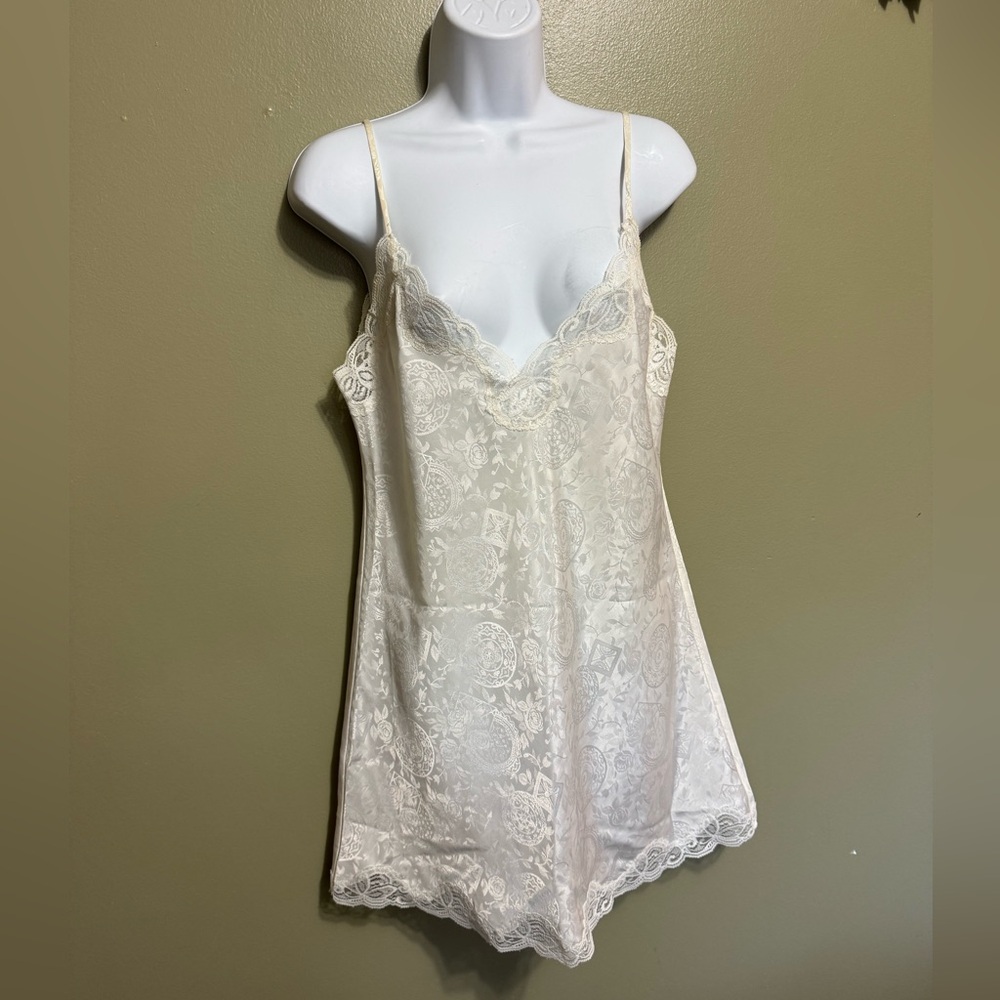 Vintage Victoria’s Secret Gold Label Slip/Lingerie,‎ Size S